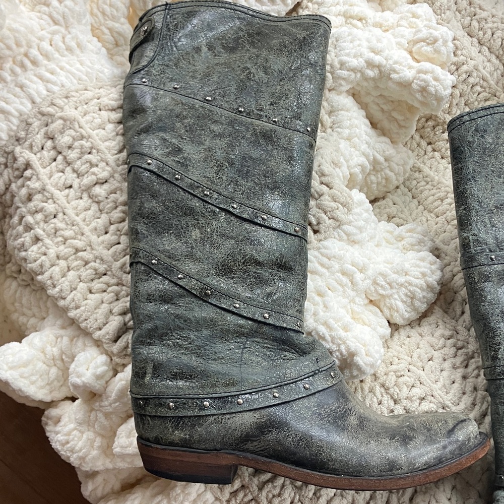 LIBERTY Black Distressed Green Tan knee boots - Picture 2 of 15